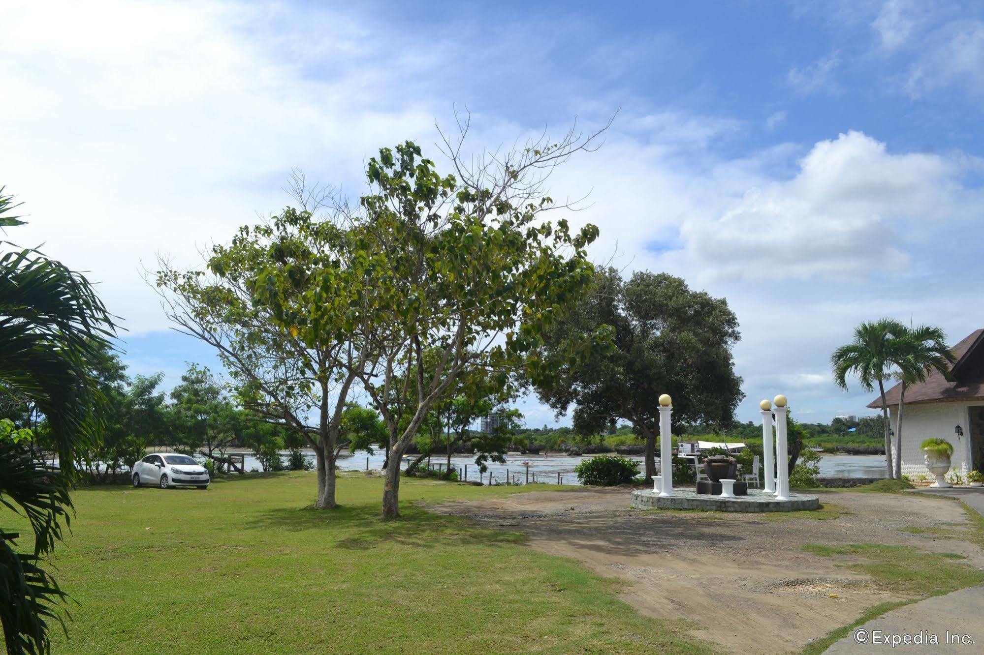 Alfheim Resort Lapu-Lapu City Exterior photo